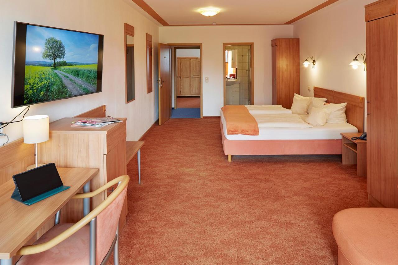 Land- Und Aktivhotel Altmuehlaue Bad Rodach Exteriér fotografie