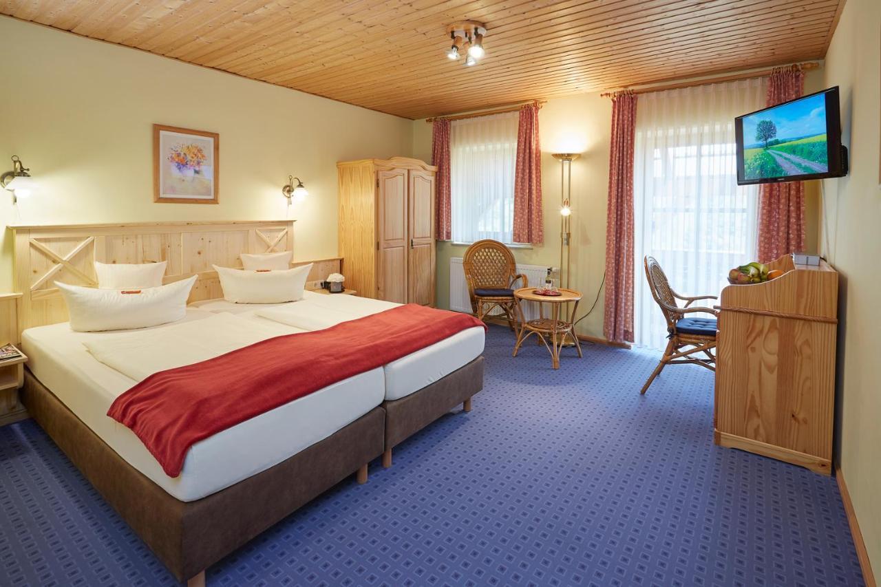 Land- Und Aktivhotel Altmuehlaue Bad Rodach Exteriér fotografie
