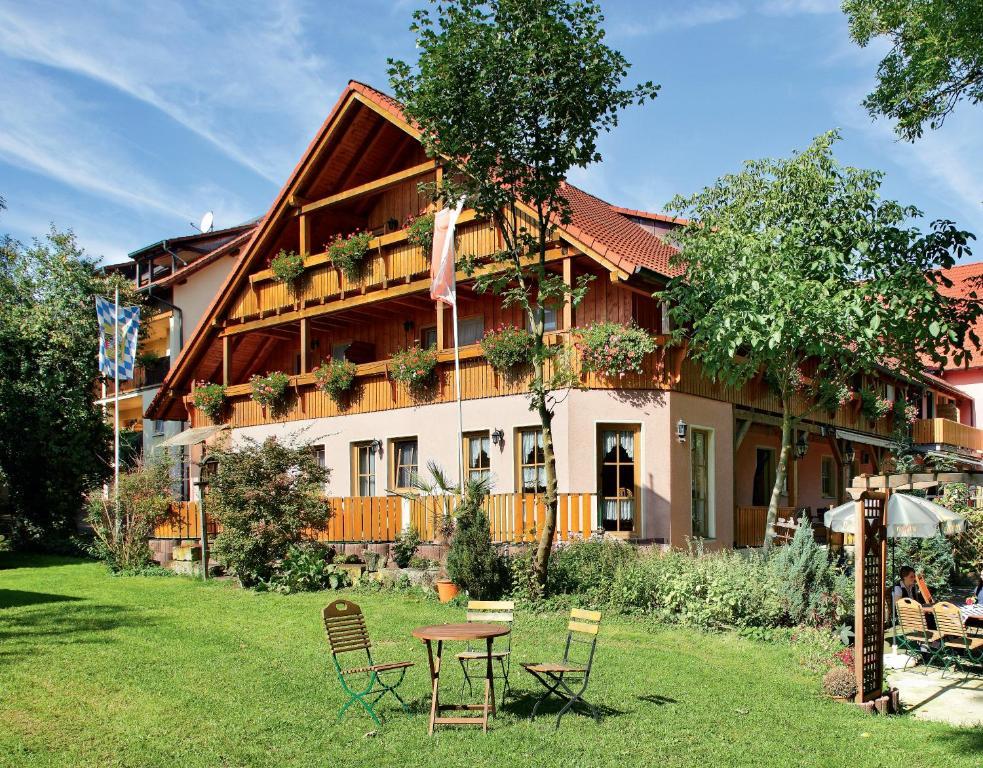 Land- Und Aktivhotel Altmuehlaue Bad Rodach Exteriér fotografie